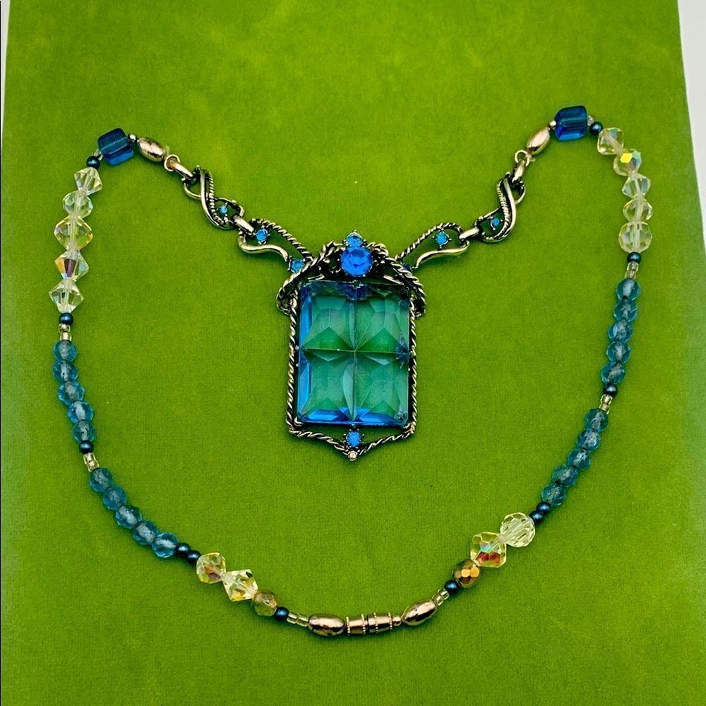 Gorgeous Vintage Royal Blue Sapphire Crystal Pendant Bead Necklace, Unmarked